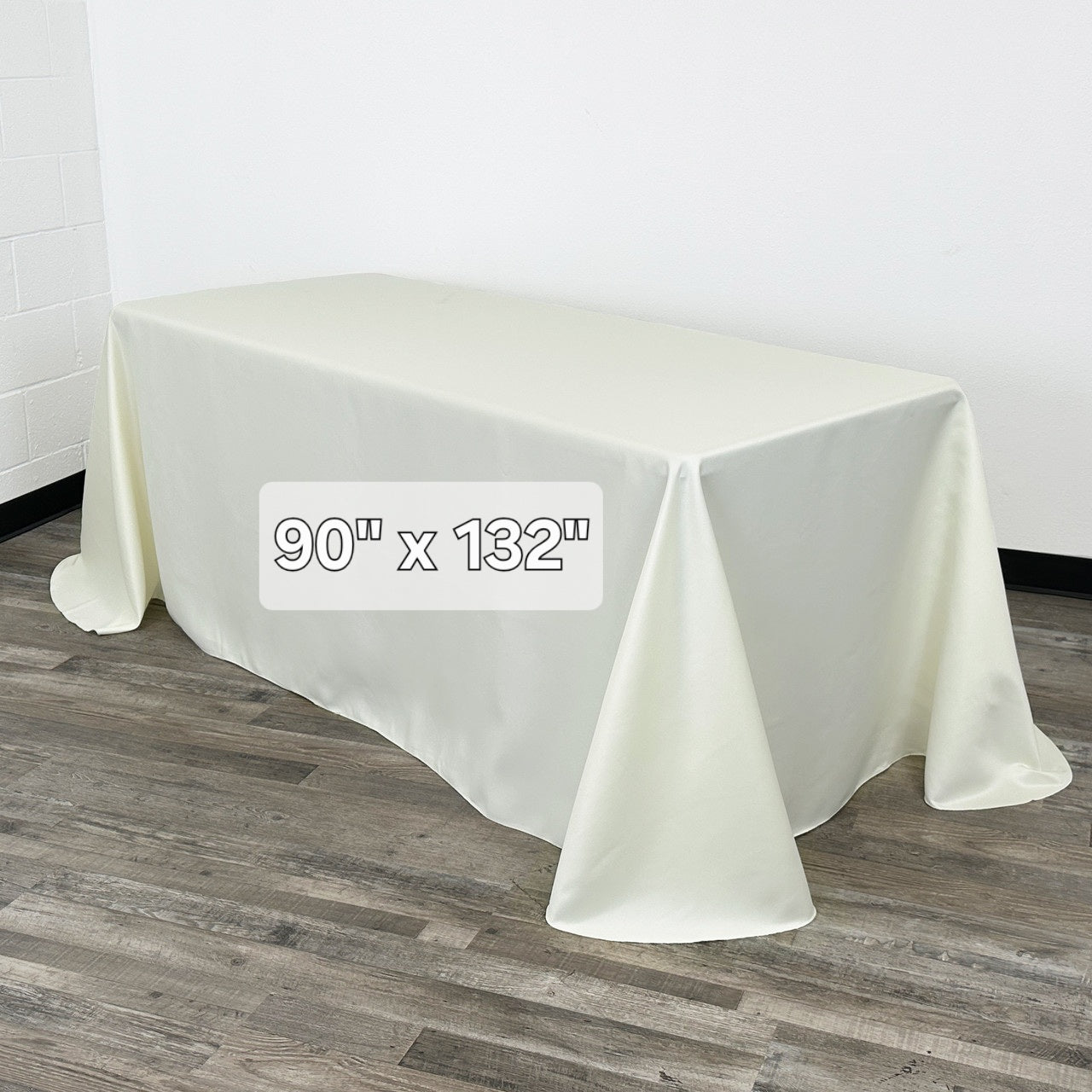 Tablecloths/Linens