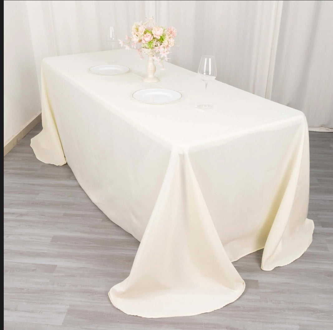 Tablecloths/Linens